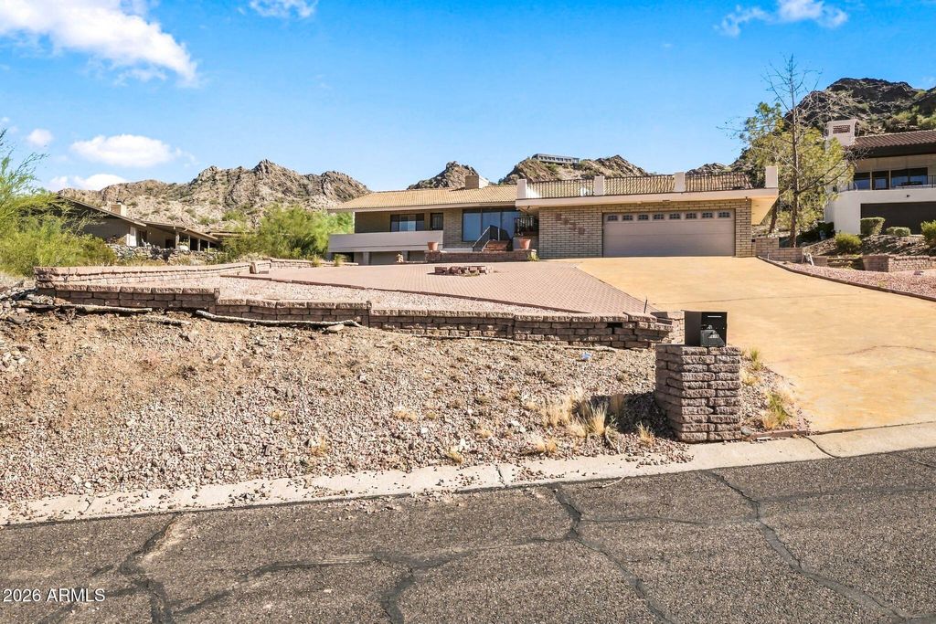 9639 N 19TH Street, Phoenix, AZ 85020
