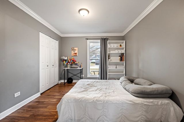 1551 Glacier Parkway, Algonquin, IL 60102