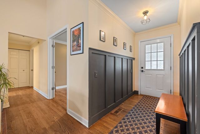 1551 Glacier Parkway, Algonquin, IL 60102