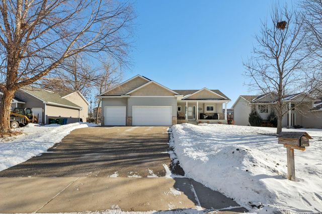 6806 Aldrich Avenue N, Brooklyn Center, MN 55430