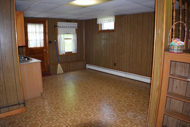 175 High St, Somerset, MA 02716