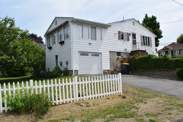 175 High St, Somerset, MA 02716