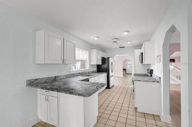 2002 8TH STREET W, Palmetto, FL 34221