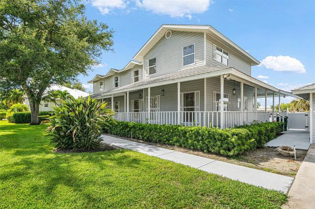 2002 8TH STREET W, Palmetto, FL 34221