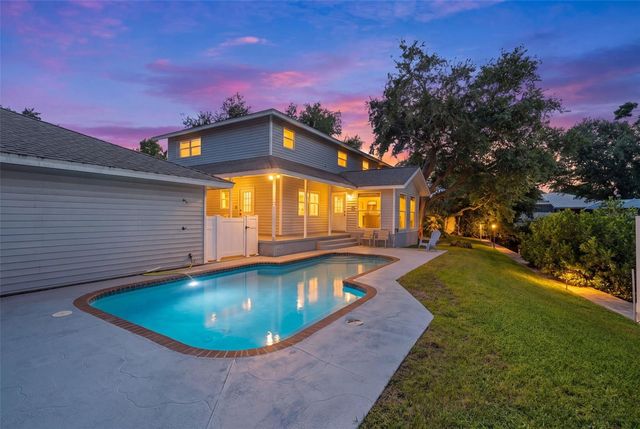 2002 8TH STREET W, Palmetto, FL 34221