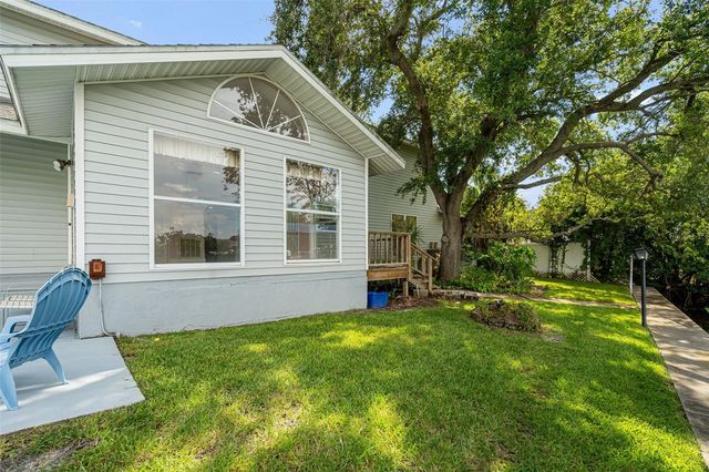 2002 8TH STREET W, Palmetto, FL 34221