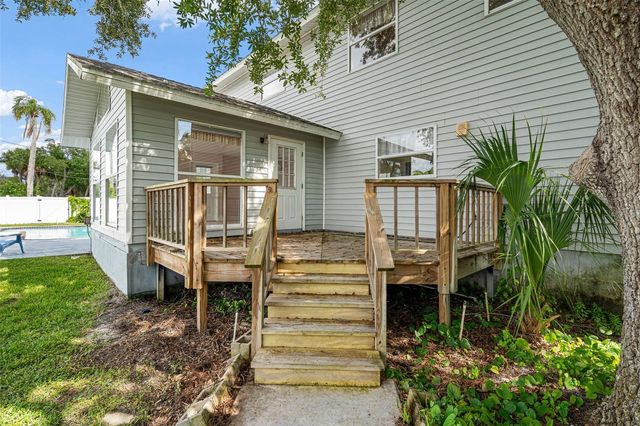 2002 8TH STREET W, Palmetto, FL 34221