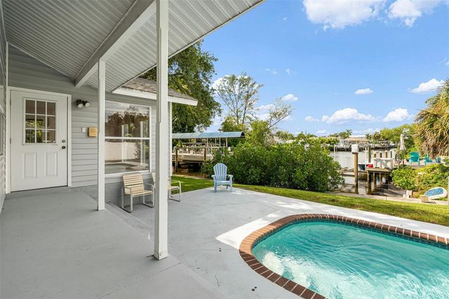 2002 8TH STREET W, Palmetto, FL 34221