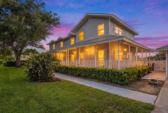 2002 8TH STREET W, Palmetto, FL 34221