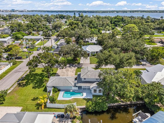 2002 8TH STREET W, Palmetto, FL 34221