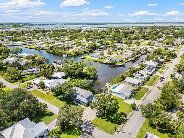 2002 8TH STREET W, Palmetto, FL 34221