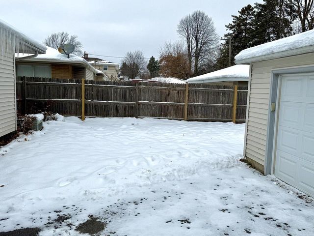 6560 N 60th STREET, Milwaukee, WI 53223