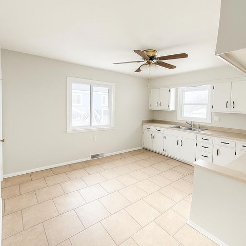 6560 N 60th STREET, Milwaukee, WI 53223