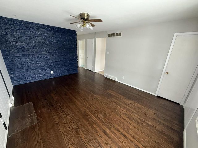 6560 N 60th STREET, Milwaukee, WI 53223