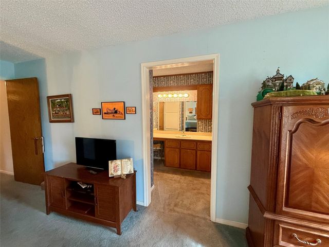 175 Freeman Boulevard, West Columbia, TX 77486