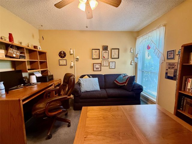 175 Freeman Boulevard, West Columbia, TX 77486