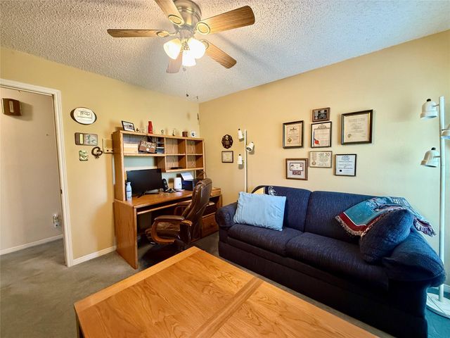 175 Freeman Boulevard, West Columbia, TX 77486