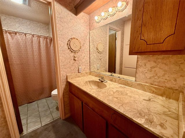 175 Freeman Boulevard, West Columbia, TX 77486