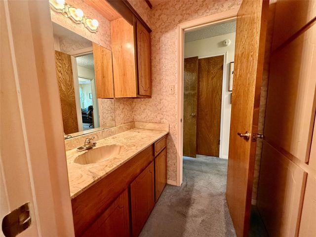 175 Freeman Boulevard, West Columbia, TX 77486