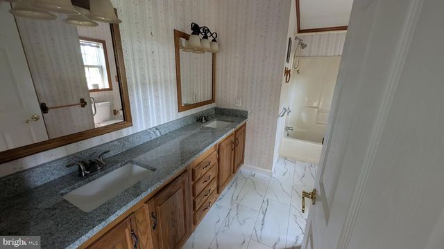 232 THRUSH CIR, New Hope, PA 18938