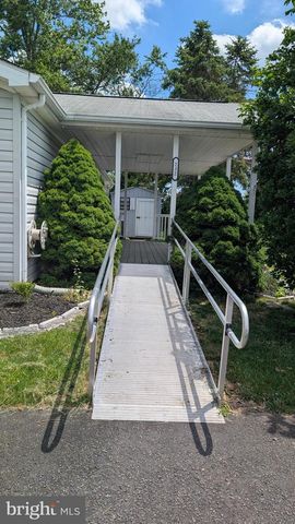 232 THRUSH CIR, New Hope, PA 18938