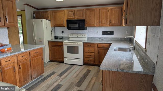 232 THRUSH CIR, New Hope, PA 18938