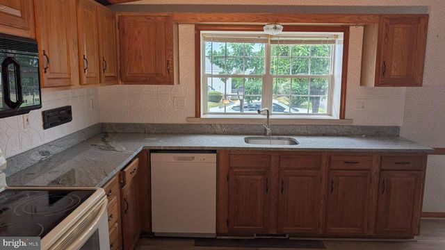 232 THRUSH CIR, New Hope, PA 18938