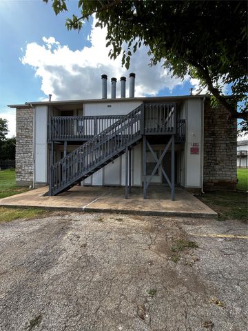 2306 Cedrick CV B, Austin, TX 78748