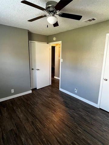 2306 Cedrick CV B, Austin, TX 78748