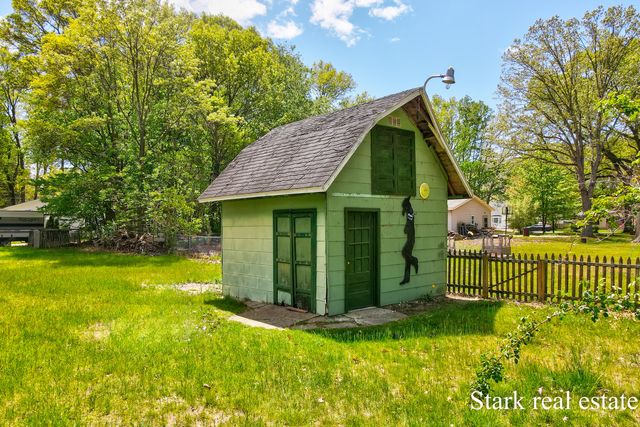 3137 Klug Street, Fruitport Twp, MI 49444