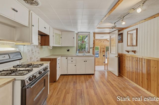 3137 Klug Street, Fruitport Twp, MI 49444