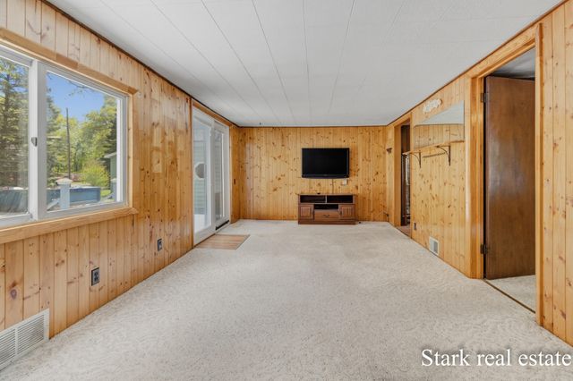3137 Klug Street, Fruitport Twp, MI 49444