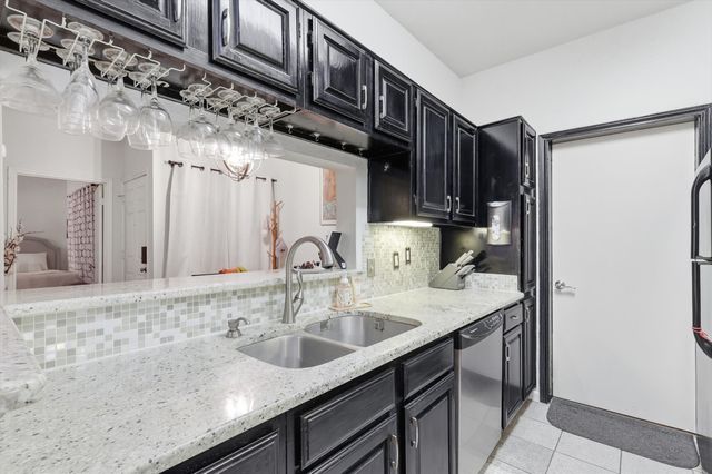 5619 Preston Oaks Road 305, Dallas, TX 75254