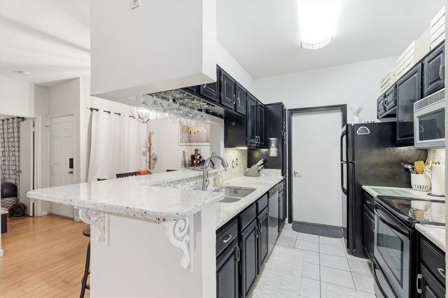 5619 Preston Oaks Road 305, Dallas, TX 75254