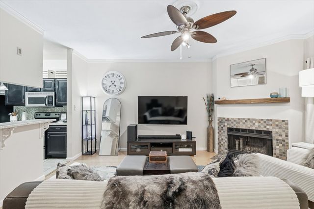 5619 Preston Oaks Road 305, Dallas, TX 75254