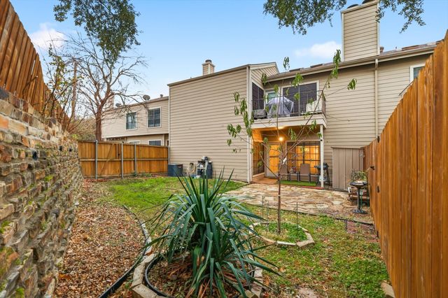 5619 Preston Oaks Road 305, Dallas, TX 75254