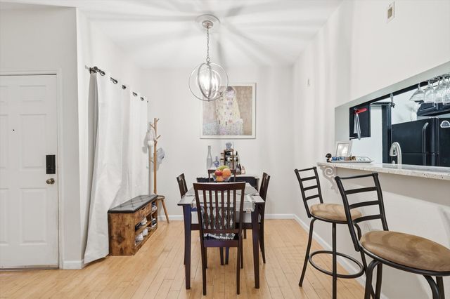 5619 Preston Oaks Road 305, Dallas, TX 75254