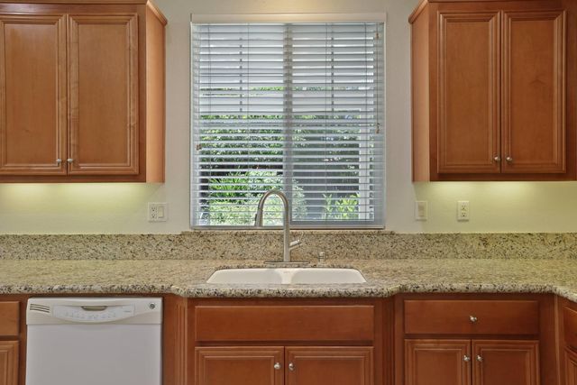 665 S Comunidad St, Mountain House, CA 95391