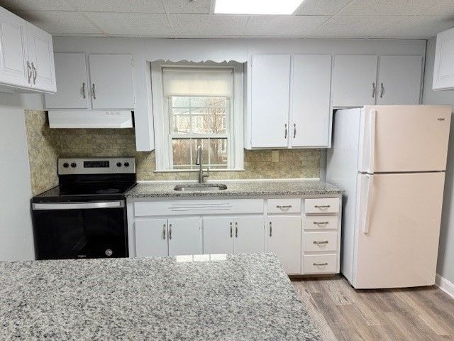 95 Elm Street B, Andover, MA 01810