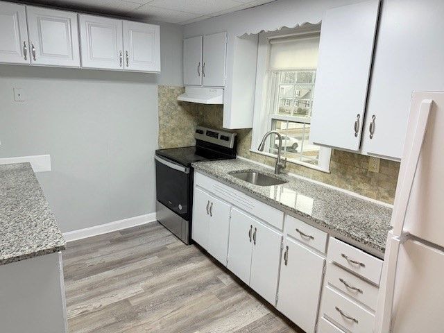 95 Elm Street B, Andover, MA 01810