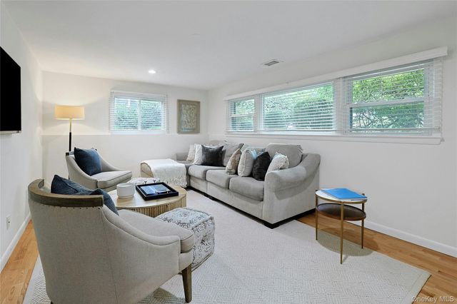 82 Price Street, Dobbs Ferry, NY 10522