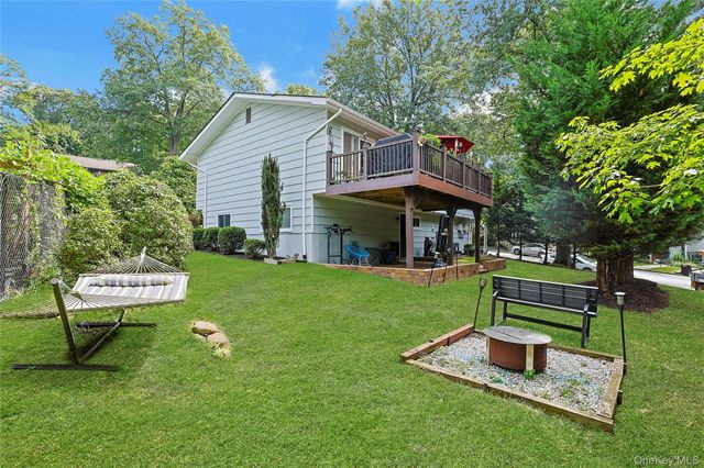 82 Price Street, Dobbs Ferry, NY 10522