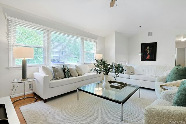 82 Price Street, Dobbs Ferry, NY 10522