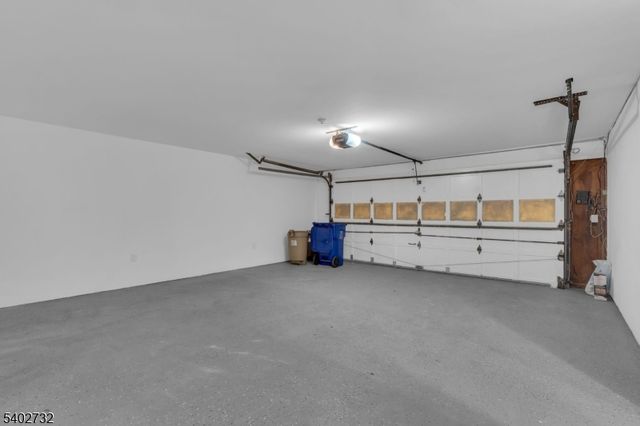 183 Winifred Dr, Totowa Boro, NJ 07512