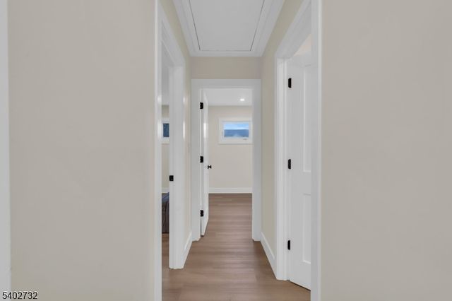 183 Winifred Dr, Totowa Boro, NJ 07512