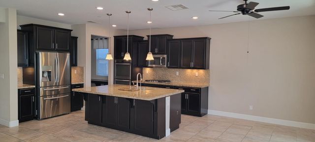 1052 Lavender St, Manteca, CA 95337