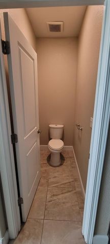 1052 Lavender St, Manteca, CA 95337