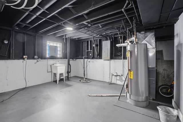 14315 S Manistee Avenue, Burnham, IL 60633