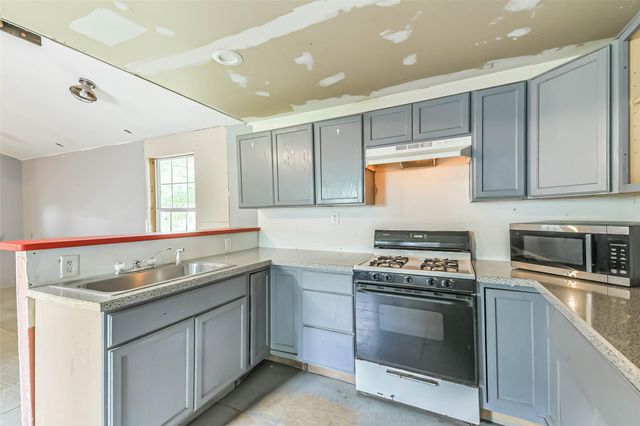 21940 Strickland Lane, Cleveland, TX 77328