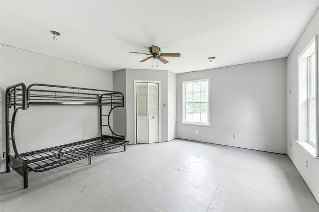 21940 Strickland Lane, Cleveland, TX 77328